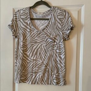 Anthropologie T.La Zebra Print V Neck Pocket Tee XS